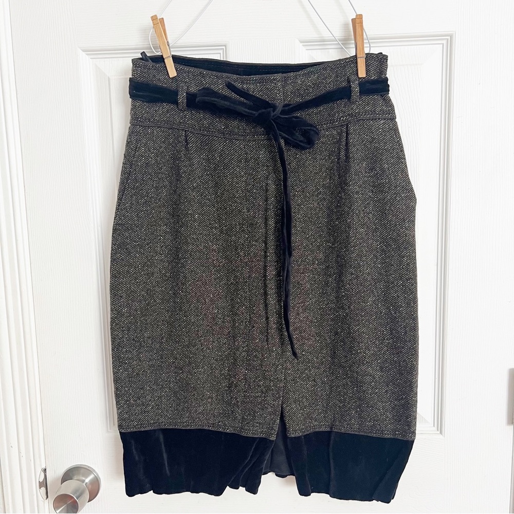 Hugo Boss | Vintage Tweed Velvet Hem Pencil Skirt Size 8